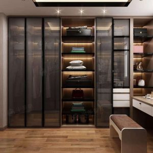 定制衣柜用玻璃門好不好？